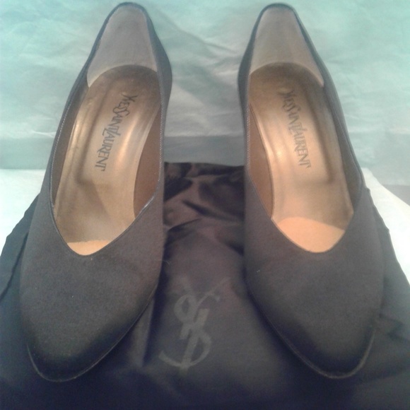 🦋 YSL Vintage Black Silk  Pumps 🦋 - Picture 4 of 8